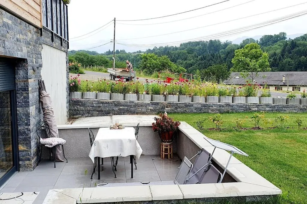 Studio Dans Un Petit Village Entre Annecy - Geneve クリュゼイユ