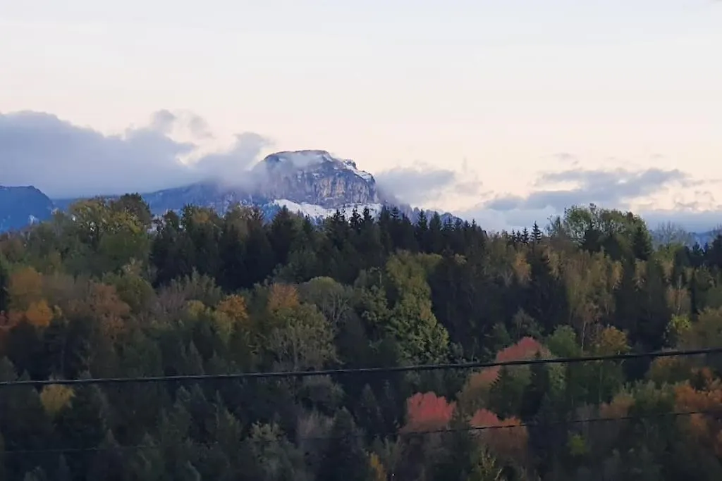 Studio Dans Un Petit Village Entre Annecy - Geneve クリュゼイユ